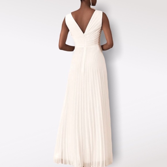 Badgley Mischka x BHLDN Sloane 0 & 6 Off White Pleated V-Neck Maxi Wedding Gown - Picture 8 of 8